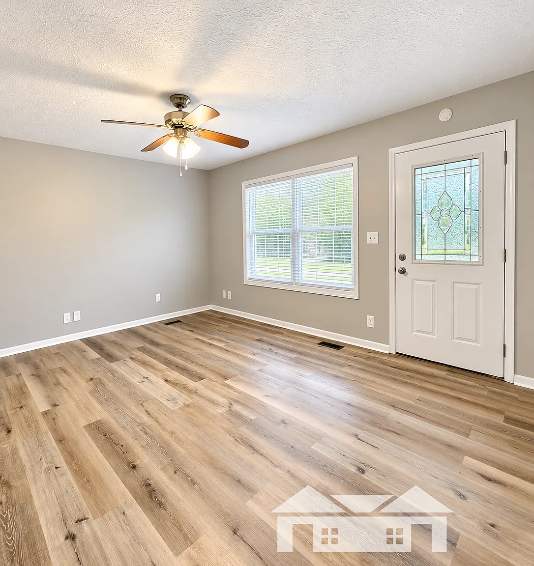 3 bed, 903 sqft, $1,295 — Photo 2