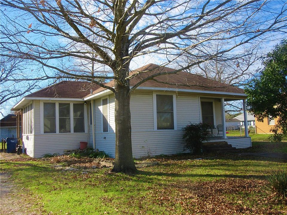 1st image of 304 Vernon St