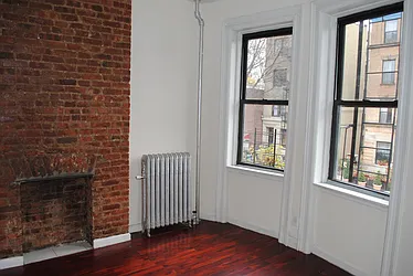 Rented by Smart NY Realty LLC