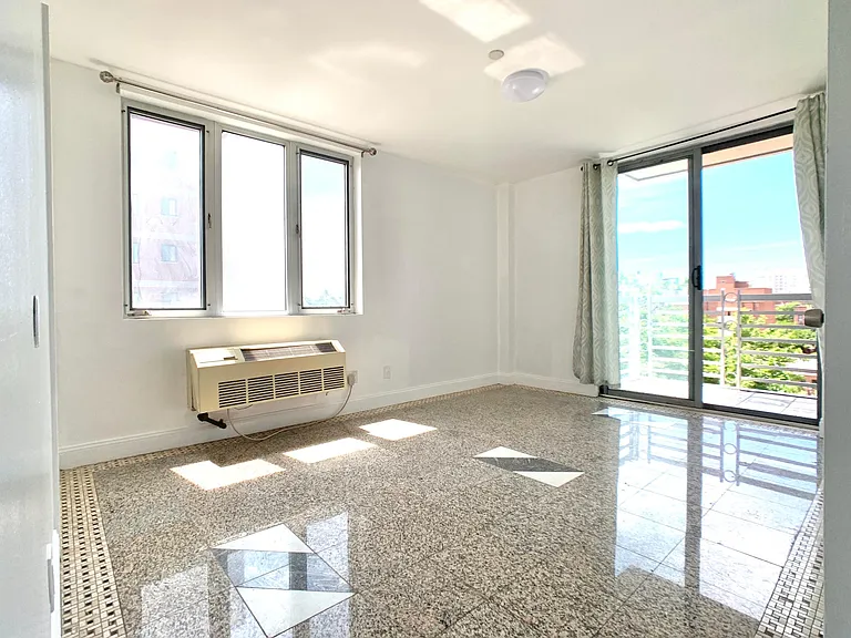 13320 Avery Ave — Photo 5