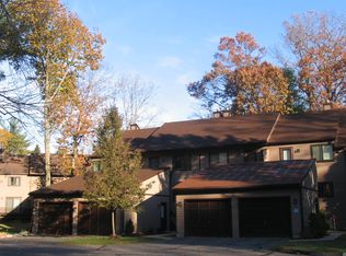 142 Wynwood Dr, Enfield, CT 06082