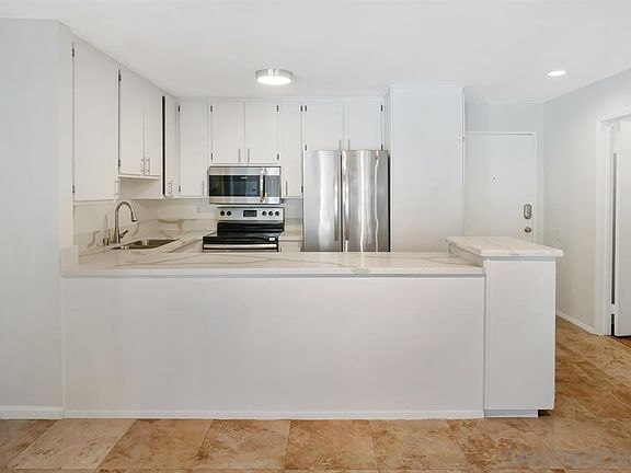 2nd image of 4600 Lamont St #104