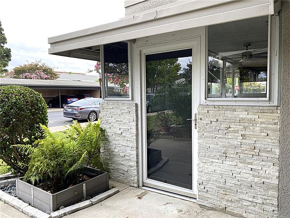 4th image of 1920 McKinney Way #M15-17c