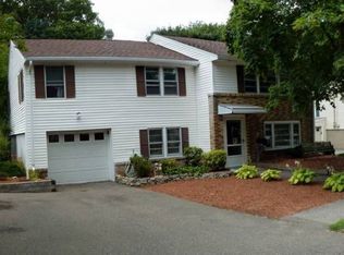8 Mansfield St, Peabody, MA 01960