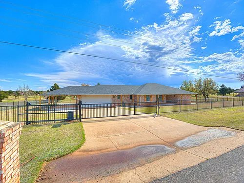 1750 S May Ave Photo 1 1750 S May Ave Photo 1