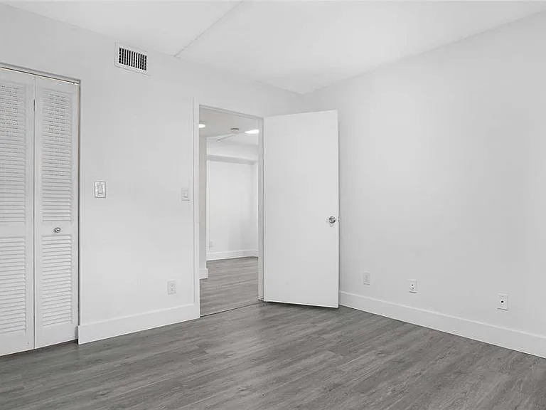 9466 Boca Cove Cir #303 — Photo 1