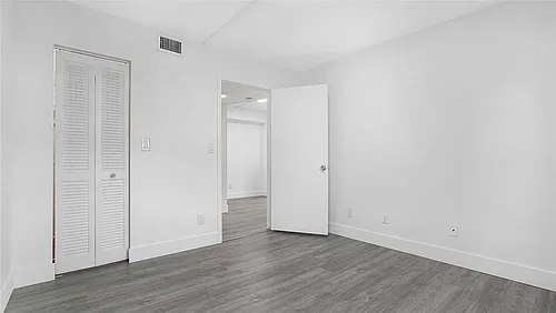 9466 Boca Cove Cir Photo 1