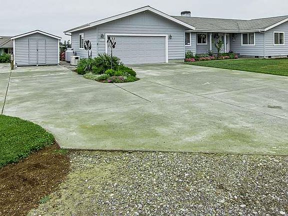 5th image of 590 Manzanita Dr