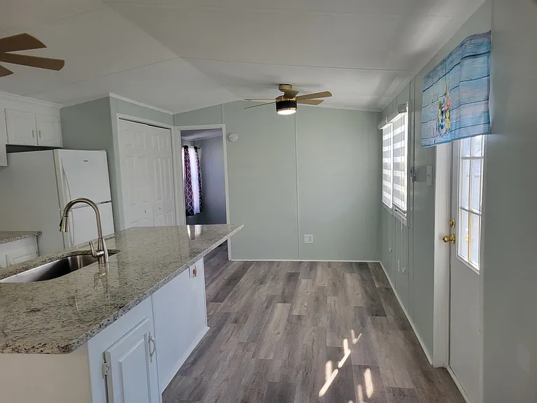 1107 Lissie Ln — Photo 15