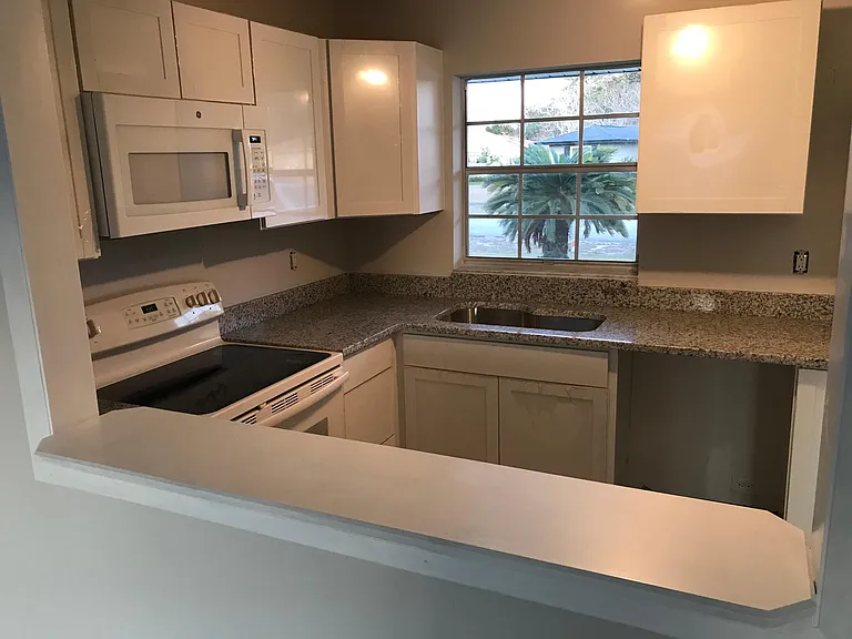 366 Madruga Ave — Photo 20