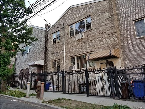 3rd image of 3019 Barker Ave