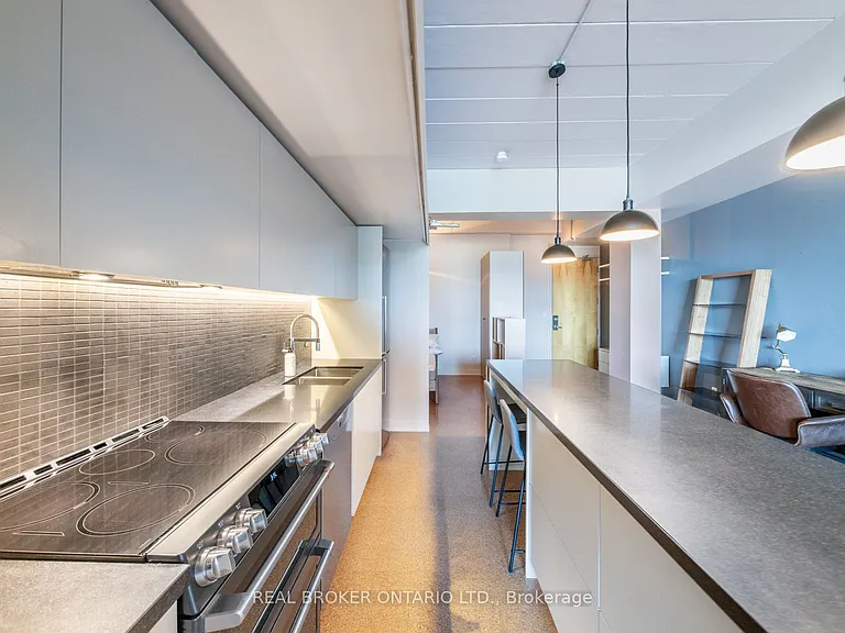 160 Baldwin St #405 — Photo 10