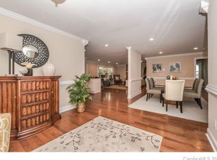 2612 Rosegate Ln, Charlotte, NC 28270
