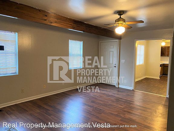 3rd image of 619 Maplewood Dr