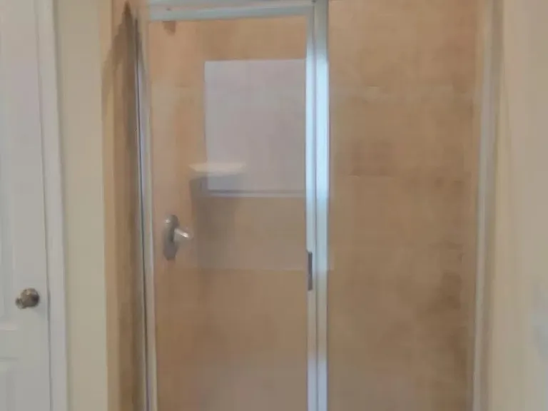 107 Dellbrook Streetunit E — Photo 14