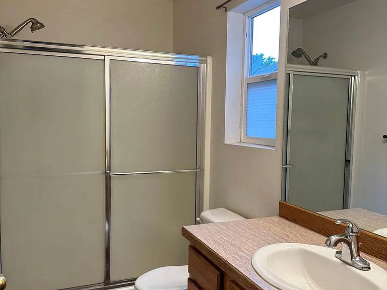 571 Cedarbrook Dr — Photo 6