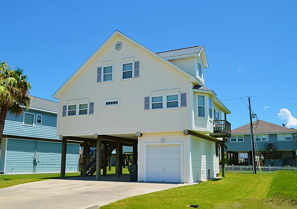 1st image of 13925 Pirates Beach Blvd