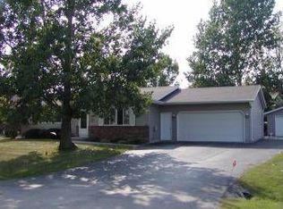 1169 Ran Lie St, Oshkosh, WI 54904