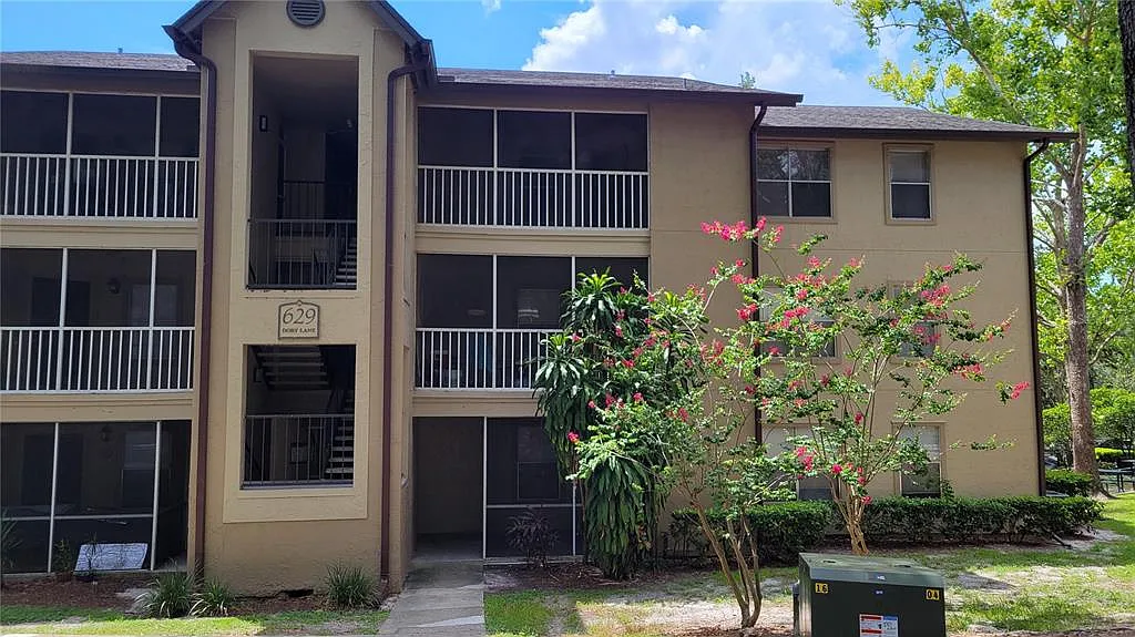 2 bed, 2.0 bath, 1019 sqft, $1,549 — Photo 1