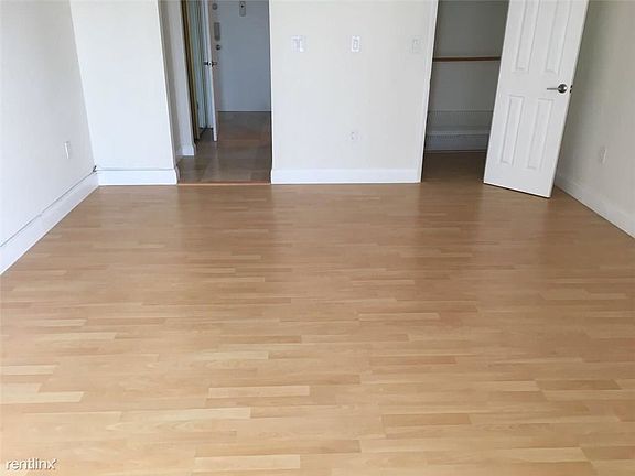 2nd image of 2851 NE 183rd St APT 1909E