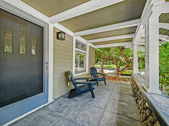 5th image of 1103 Fairview Ave #1