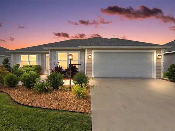 1742 James Gray St, Okahumpka, FL 34762