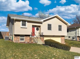 15228 R St, Omaha, NE 68137