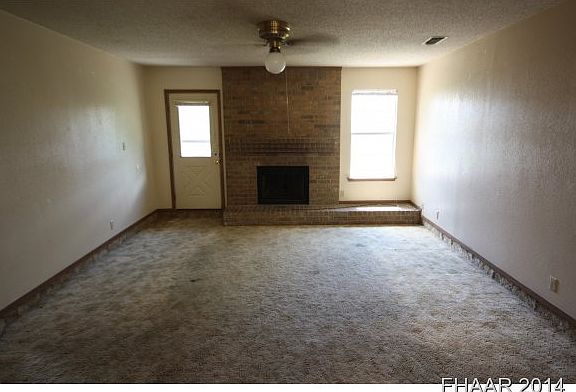 3rd image of 1514 Rose Ave