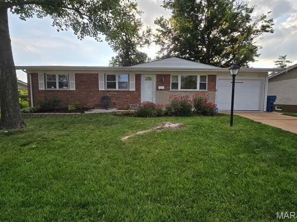 10211 Jubil Dr, Saint Louis, MO 63123