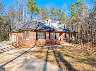 796 Marion Beavers Rd, Sharpsburg, GA 30277