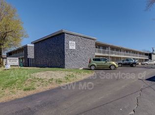 930 S Campbell P11 Plz #11, Springfield, MO 65806