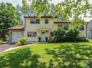 29 Califon Dr, Colonia, NJ 07067