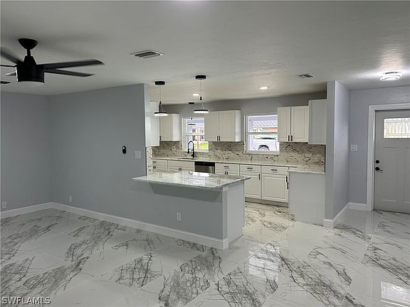 5th image of 1329 Sunrise Dr