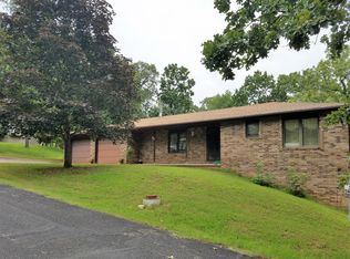 8 Oak Shadow Dr, Kimberling City, MO 65686