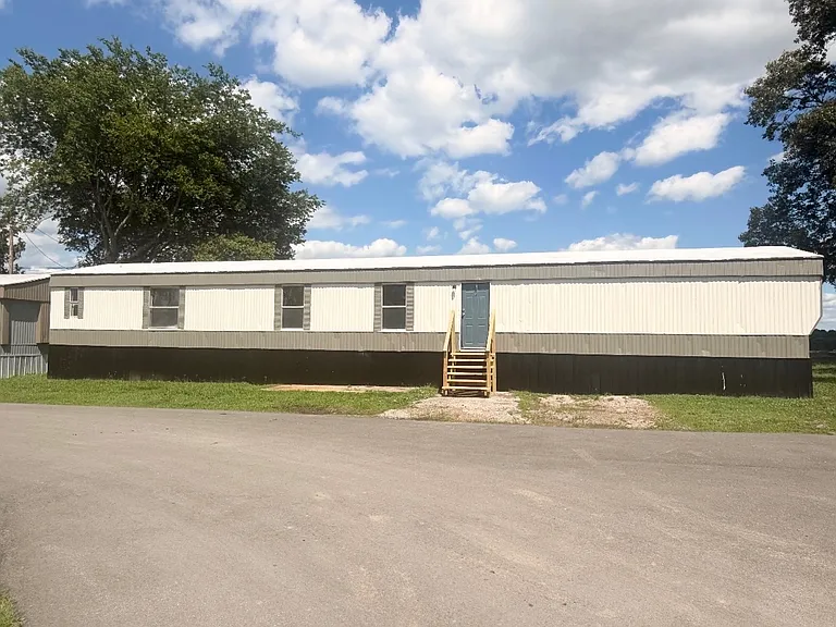 2081 Oakshire Rd #15 — Photo 1