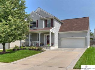 7425 N 107th St, Omaha, NE 68122