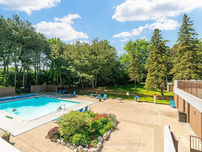 250 Scarlett Rd #206 — Photo 27