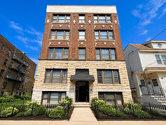 81 Romaine Avenue, #21R
