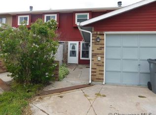5303 Eastview St, Cheyenne, WY 82001