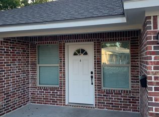 6125 Capitol Blvd, Groves, TX 77619