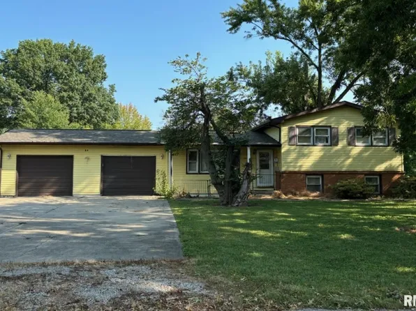 26 Kirkwood St, Chatham, IL 62629