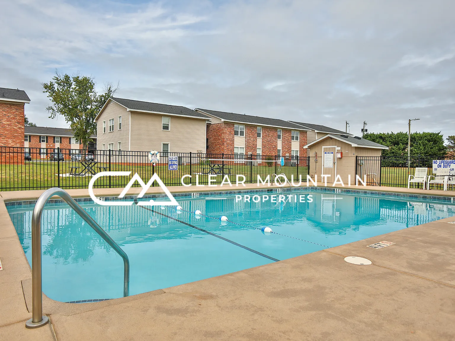 The Bradford Apartments — Photo 4