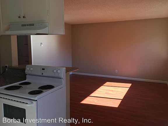4th image of 615 Cerritos Ave APT 3