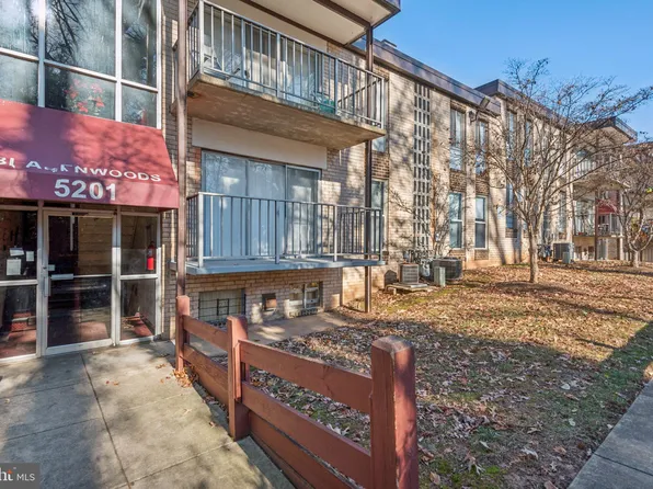 5201 Newton St APT T2, Bladensburg, MD 20710