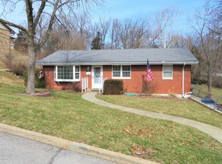1910 Swifts Hwy, Jefferson City, MO 65109