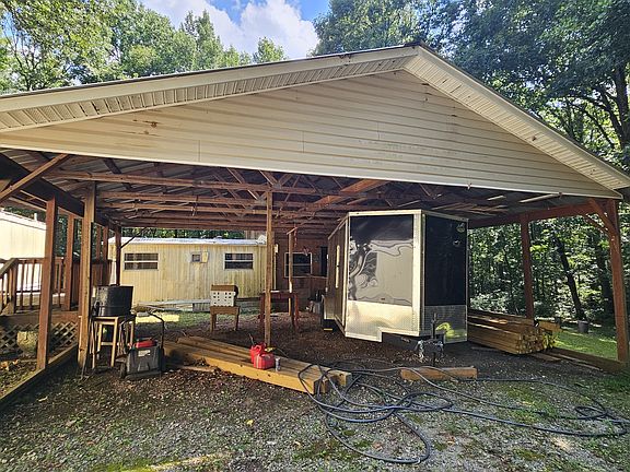 5th image of 132 Windom Dr