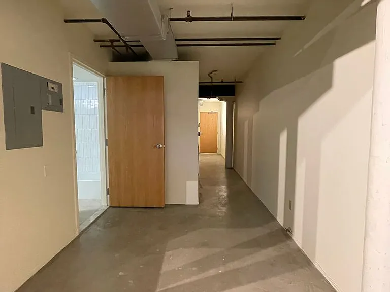 The Lofts at New Amsterdam — Photo 14