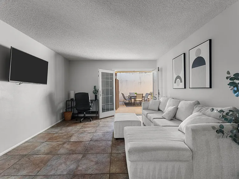 208 Bahia Ln E — Photo 10