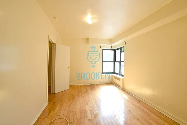 Rented by null | media 10