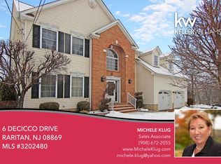 6 Decicco Dr, Raritan, NJ 08869